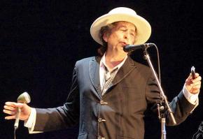 Bob Dylan performing in 2010